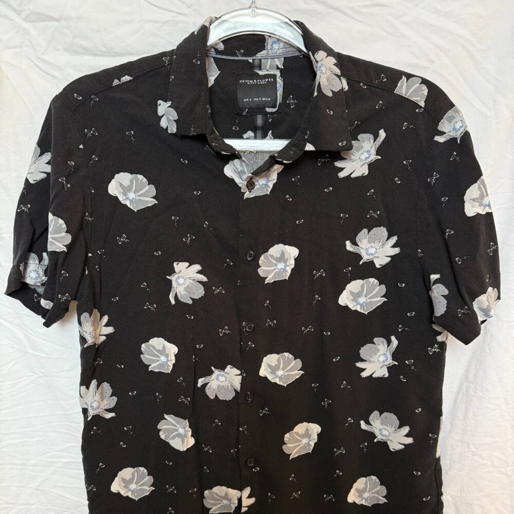 Men's Denim & Flower Short Sleeve Button Up - Size S